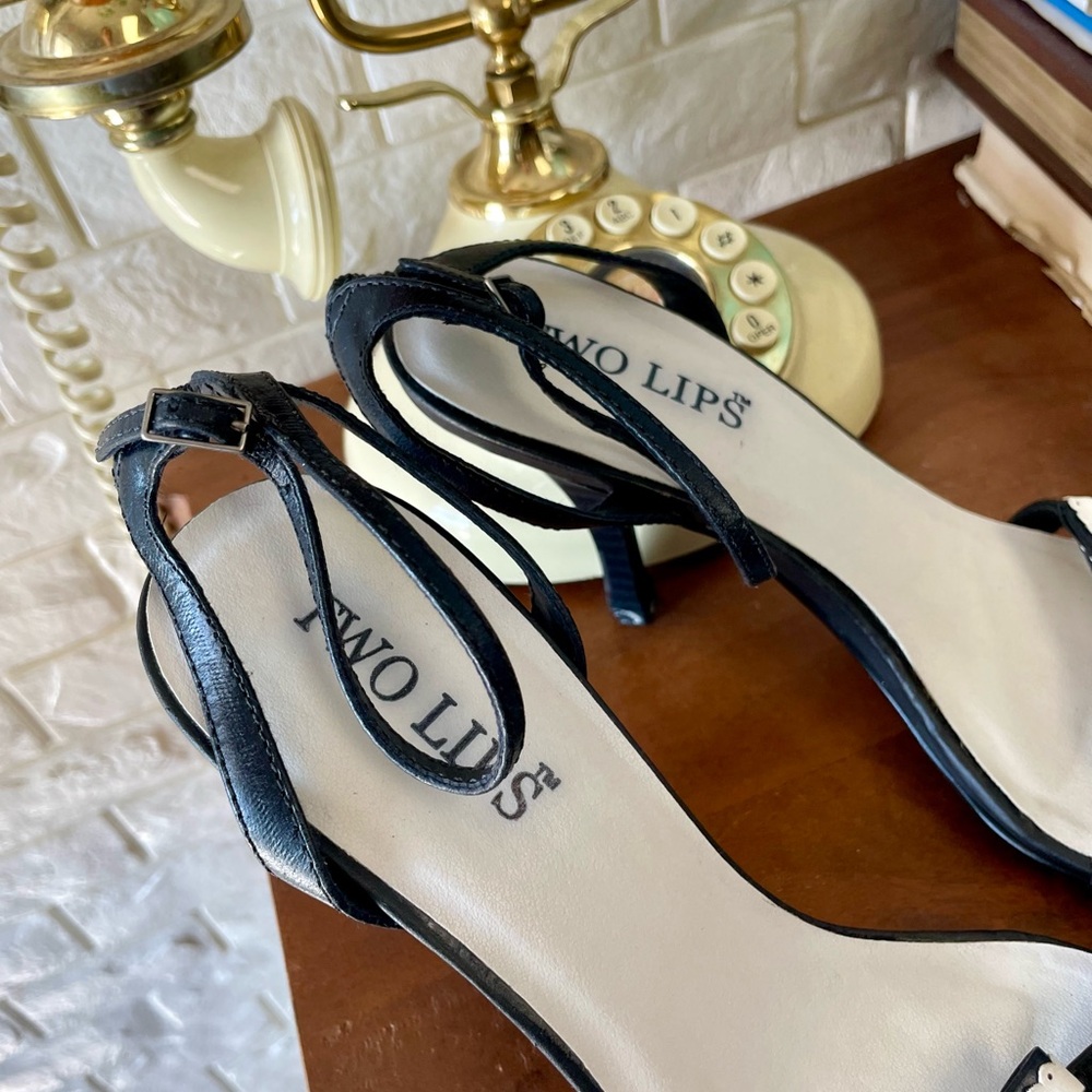Vintage 90s Two Lips Brazilian Leather Black and White Bow Strappy Heels Size 7 - Picture 4 of 12